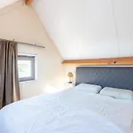 Semesterbostad In Near